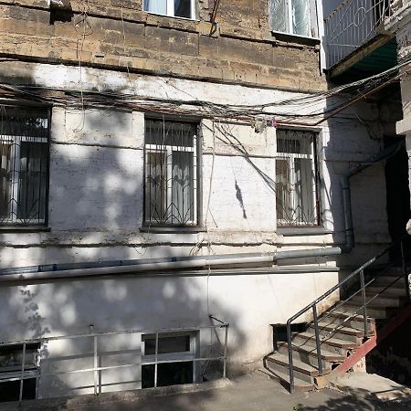 Excellent Apartment In The Center Of Odessa Exterior photo